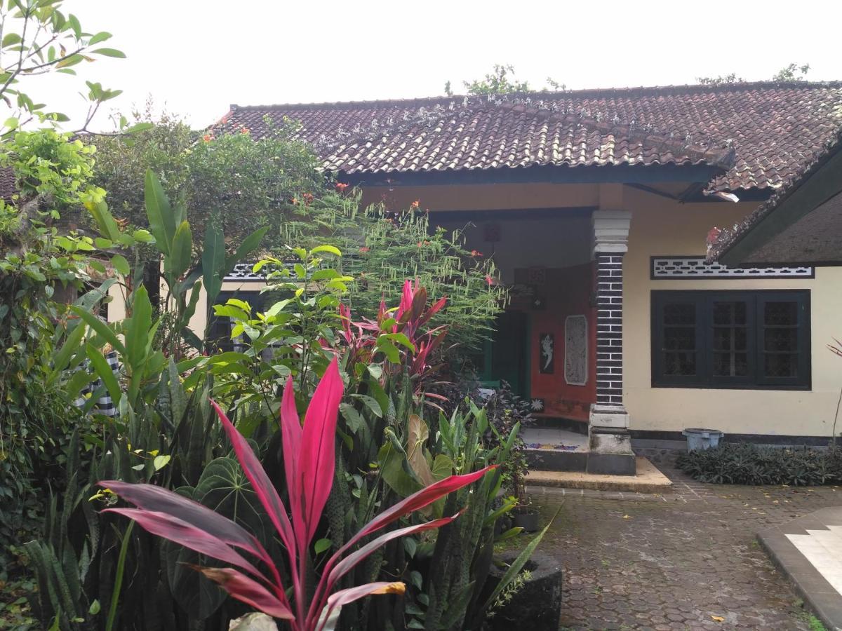 Dhangin Taman Karangasem Esterno foto
